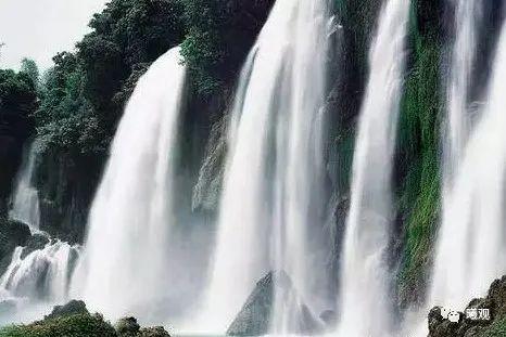"Looking at Lushan Waterfall" Tang Li Bai